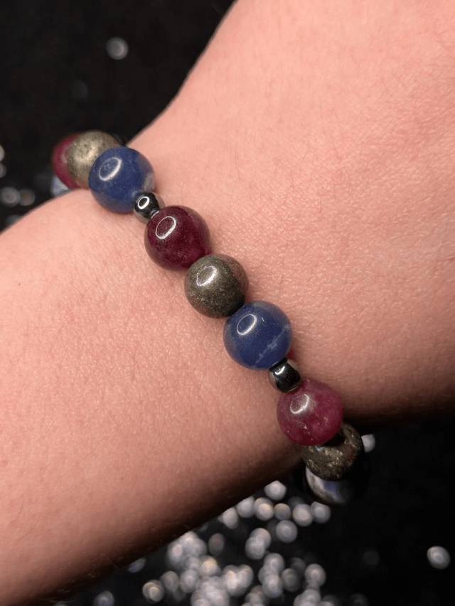 Bracelet composé grenat - pyrite - sodalite