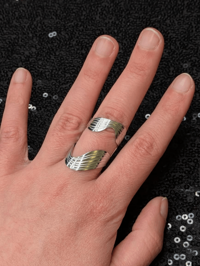 Bague avant garde (2 modèles)