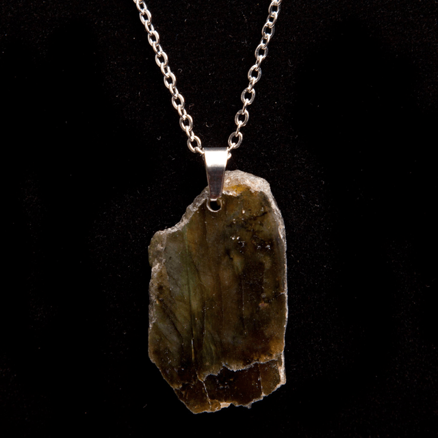 Pendentif labradorite brut (2 modèles)