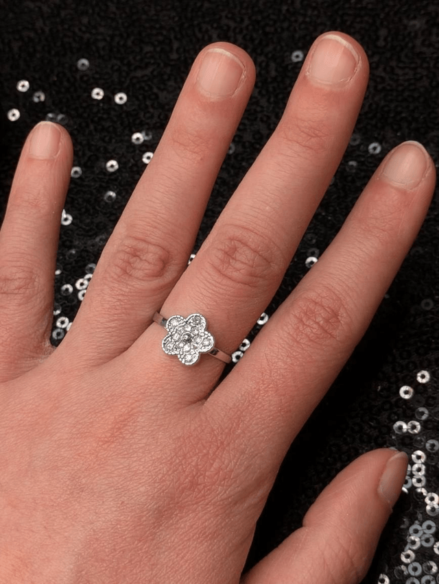 Bague zirconium fleur