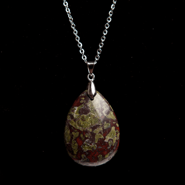 Pendentif sang du dragon