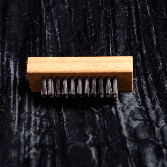 Brosse à ongles en bois