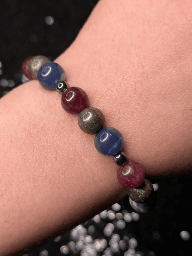 Bracelet composé grenat - pyrite - sodalite