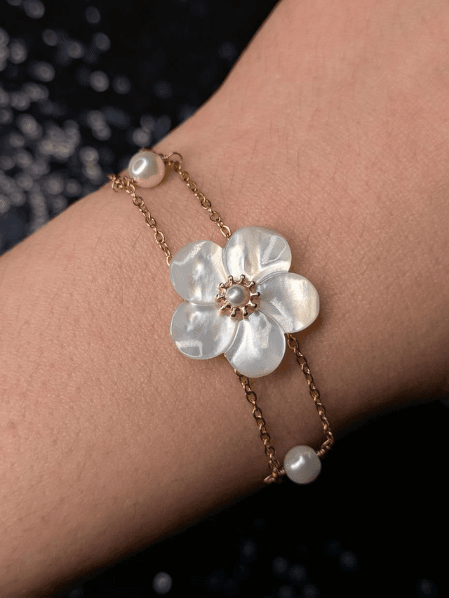 Bracelet nacre fleur perles