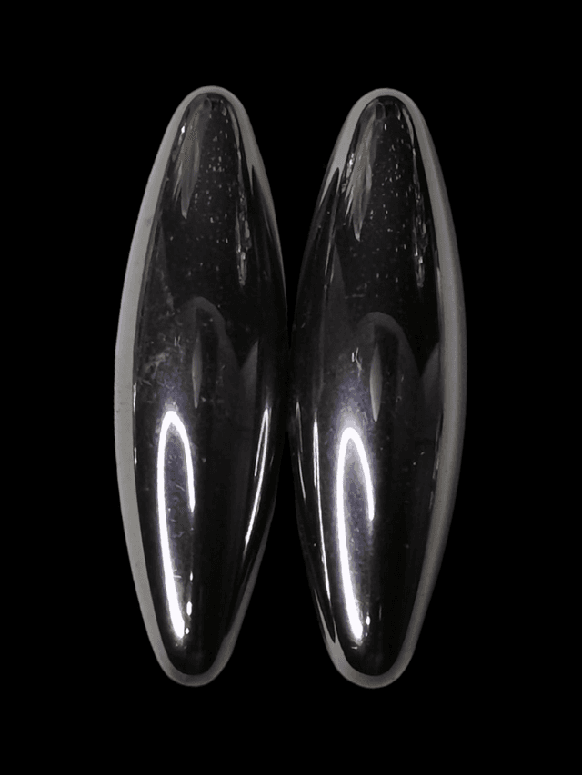 Paire de magnétite 